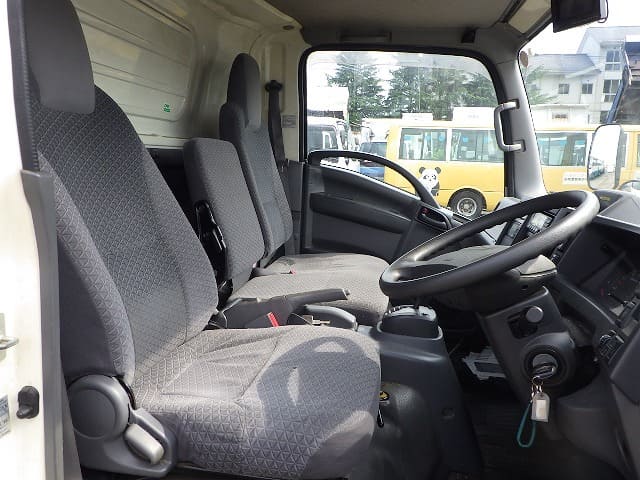Local or import cars from kenya. Carhoot car Id 17
