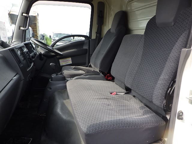 Local or import cars from kenya. Carhoot car Id 18