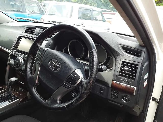 Local or import cars from kenya. Carhoot car Id 7