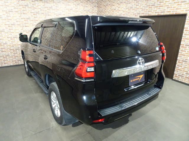 Local or import cars from kenya. Carhoot car Id 3