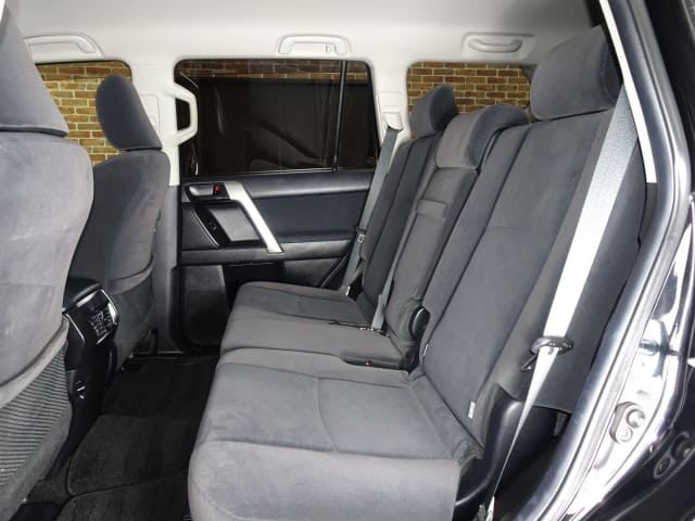 Local or import cars from kenya. Carhoot car Id 28