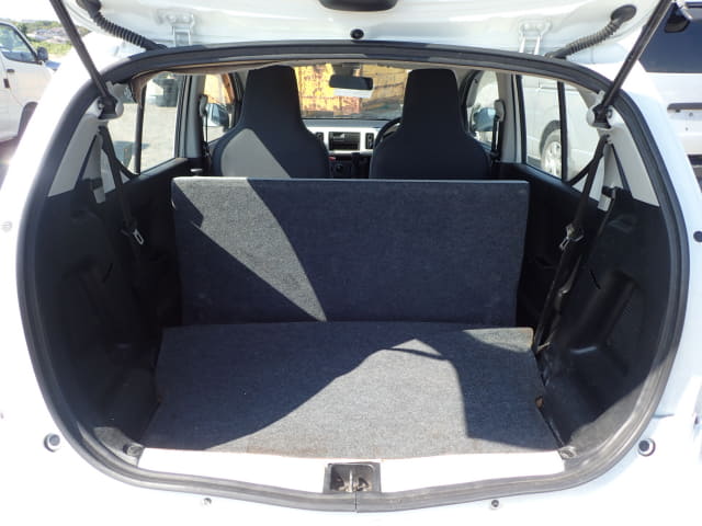 Local or import cars from kenya. Carhoot car Id 28