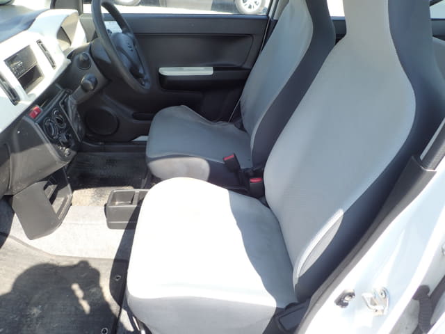 Local or import cars from kenya. Carhoot car Id 26