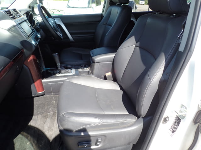 Local or import cars from kenya. Carhoot car Id 26