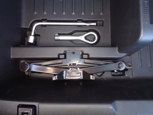 Local or import cars from kenya. Carhoot car Id 29