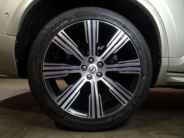 Local or import cars from kenya. Carhoot car Id 11