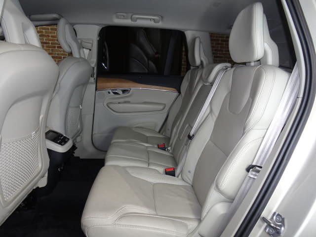 Local or import cars from kenya. Carhoot car Id 28