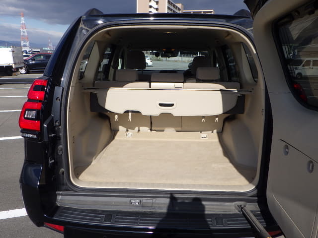 Local or import cars from kenya. Carhoot car Id 28