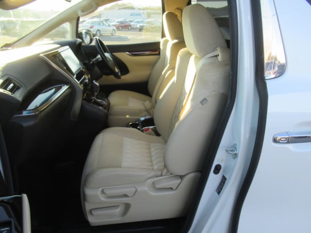 Local or import cars from kenya. Carhoot car Id 26