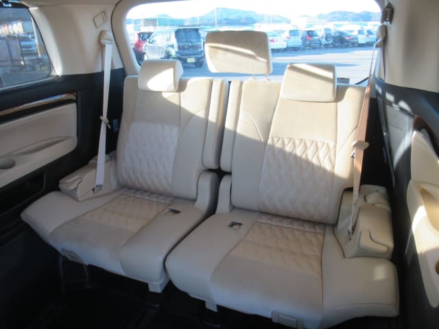 Local or import cars from kenya. Carhoot car Id 28