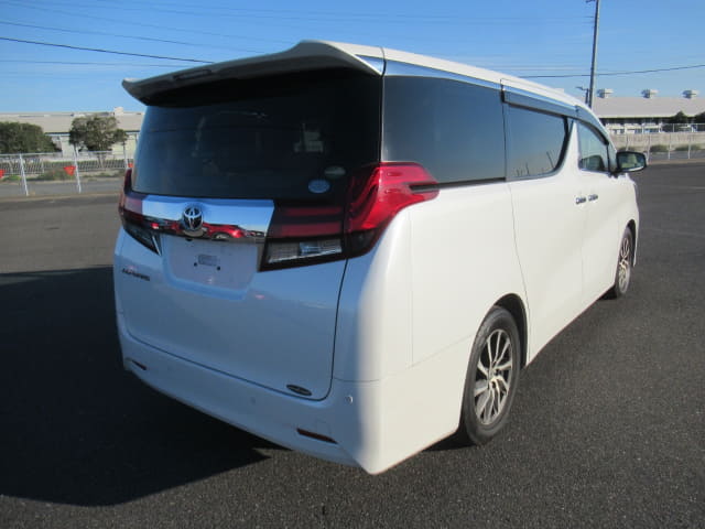 Local or import cars from kenya. Carhoot car Id 5