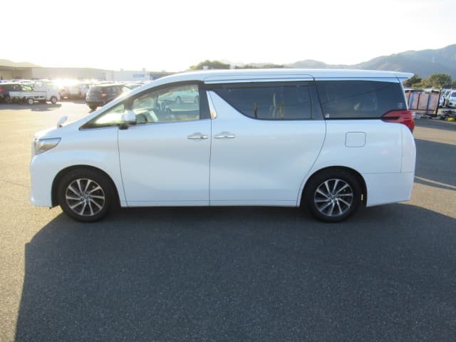Local or import cars from kenya. Carhoot car Id 2