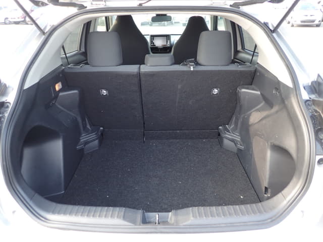 Local or import cars from kenya. Carhoot car Id 28