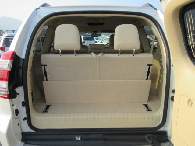Local or import cars from kenya. Carhoot car Id 28