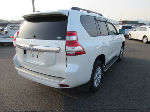 Local or import cars from kenya. Carhoot car Id 5