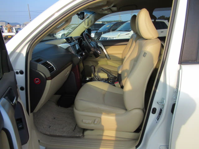 Local or import cars from kenya. Carhoot car Id 25