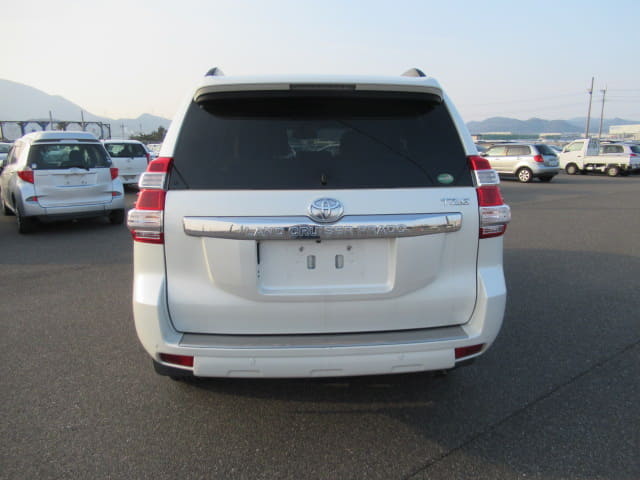 Local or import cars from kenya. Carhoot car Id 4