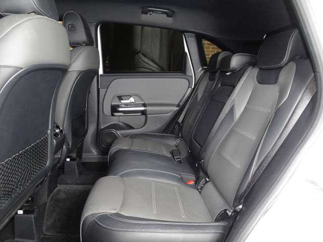 Local or import cars from kenya. Carhoot car Id 27