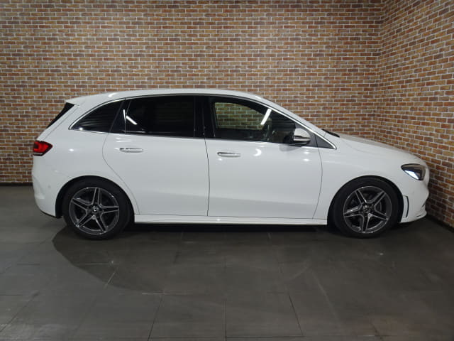 Local or import cars from kenya. Carhoot car Id 6