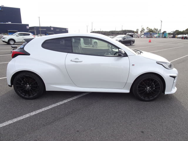 Local or import cars from kenya. Carhoot car Id 6