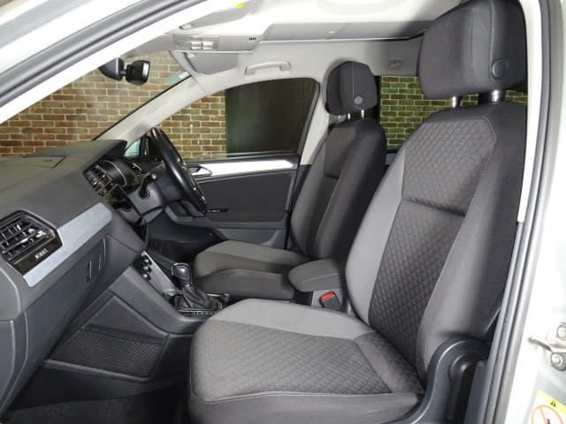 Local or import cars from kenya. Carhoot car Id 26