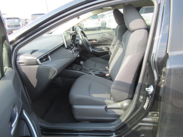Local or import cars from kenya. Carhoot car Id 26