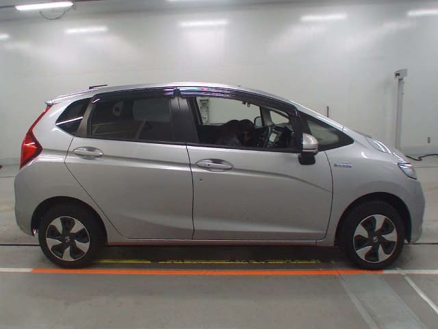 Local or import cars from kenya. Carhoot car Id 5