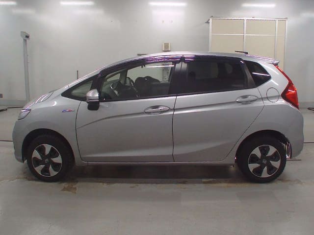 Local or import cars from kenya. Carhoot car Id 6