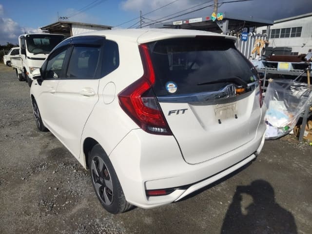 Local or import cars from kenya. Carhoot car Id 5