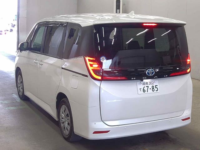 Local or import cars from kenya. Carhoot car Id 4