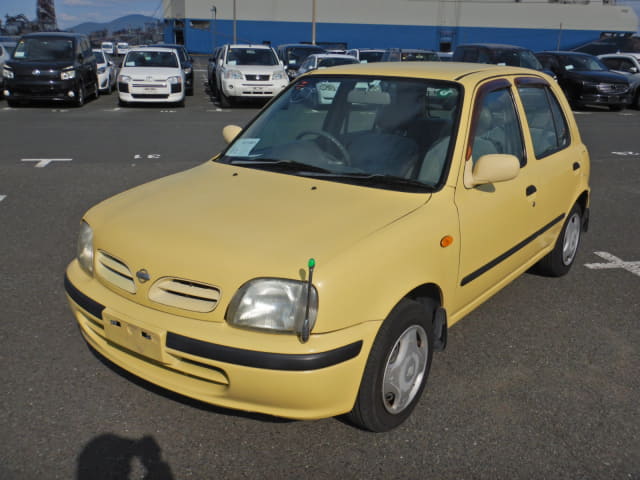 NISSAN March