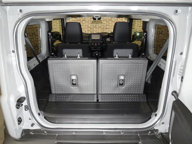 Local or import cars from kenya. Carhoot car Id 28