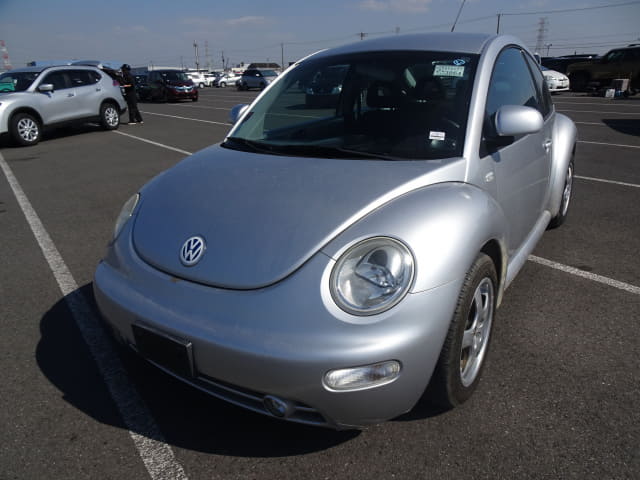 VOLKSWAGEN New Beetle