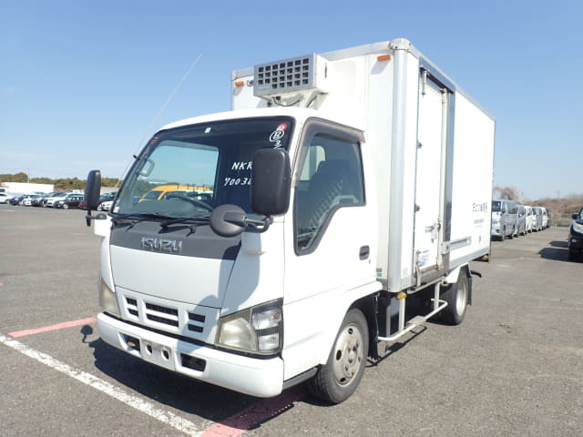 ISUZU Elf Truck