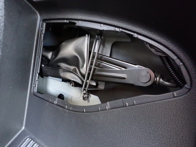 Local or import cars from kenya. Carhoot car Id 30