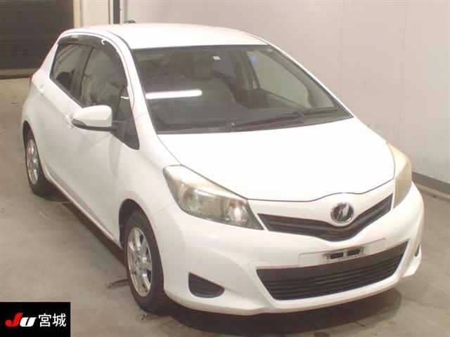 TOYOTA Vitz