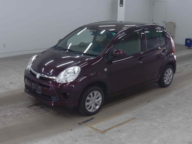 TOYOTA Passo