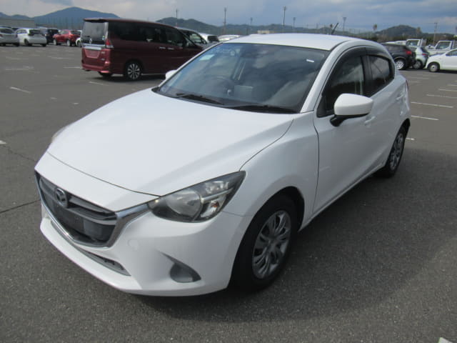 MAZDA Demio
