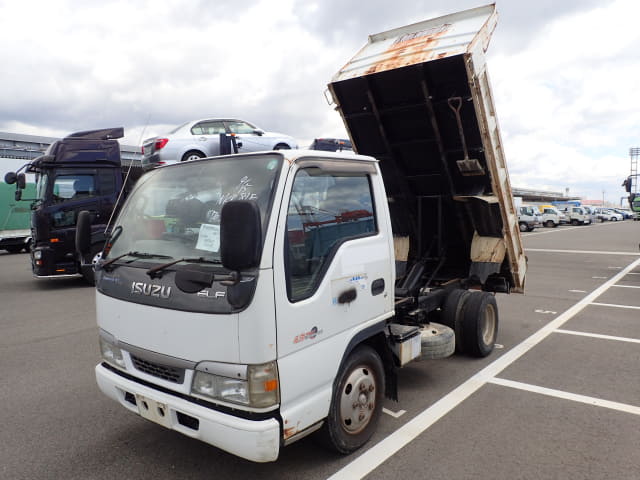 ISUZU Elf Truck