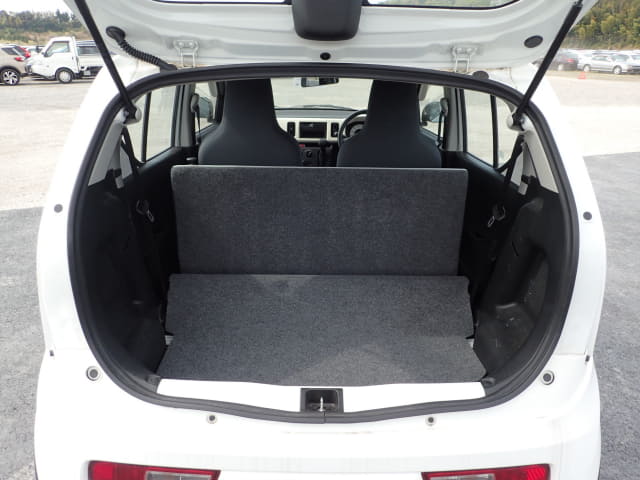 Local or import cars from kenya. Carhoot car Id 28