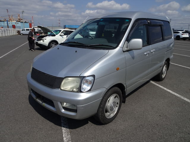 TOYOTA Liteace Noah