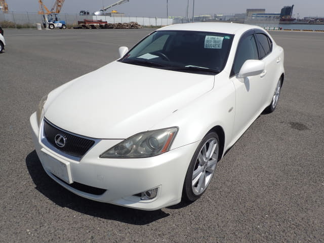 LEXUS IS
