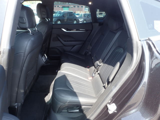 Local or import cars from kenya. Carhoot car Id 27