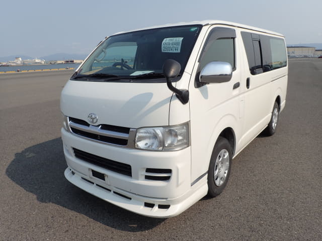 TOYOTA Hiace Van;