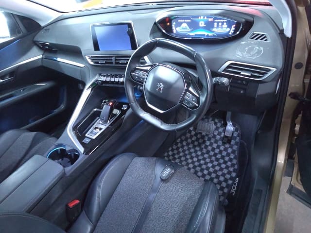 Local or import cars from kenya. Carhoot car Id 4