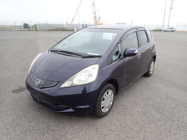 HONDA Fit.