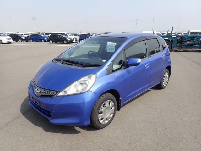 HONDA Fit.