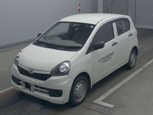 DAIHATSU Mira ES