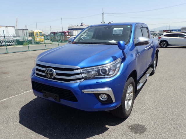 TOYOTA Hilux