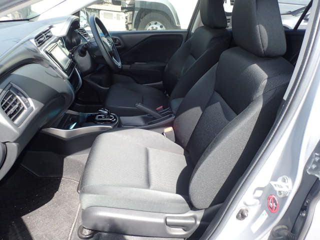 Local or import cars from kenya. Carhoot car Id 26